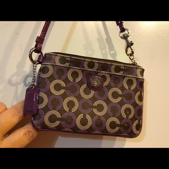 COACH wristlet/wallet - Picture 7 of 7